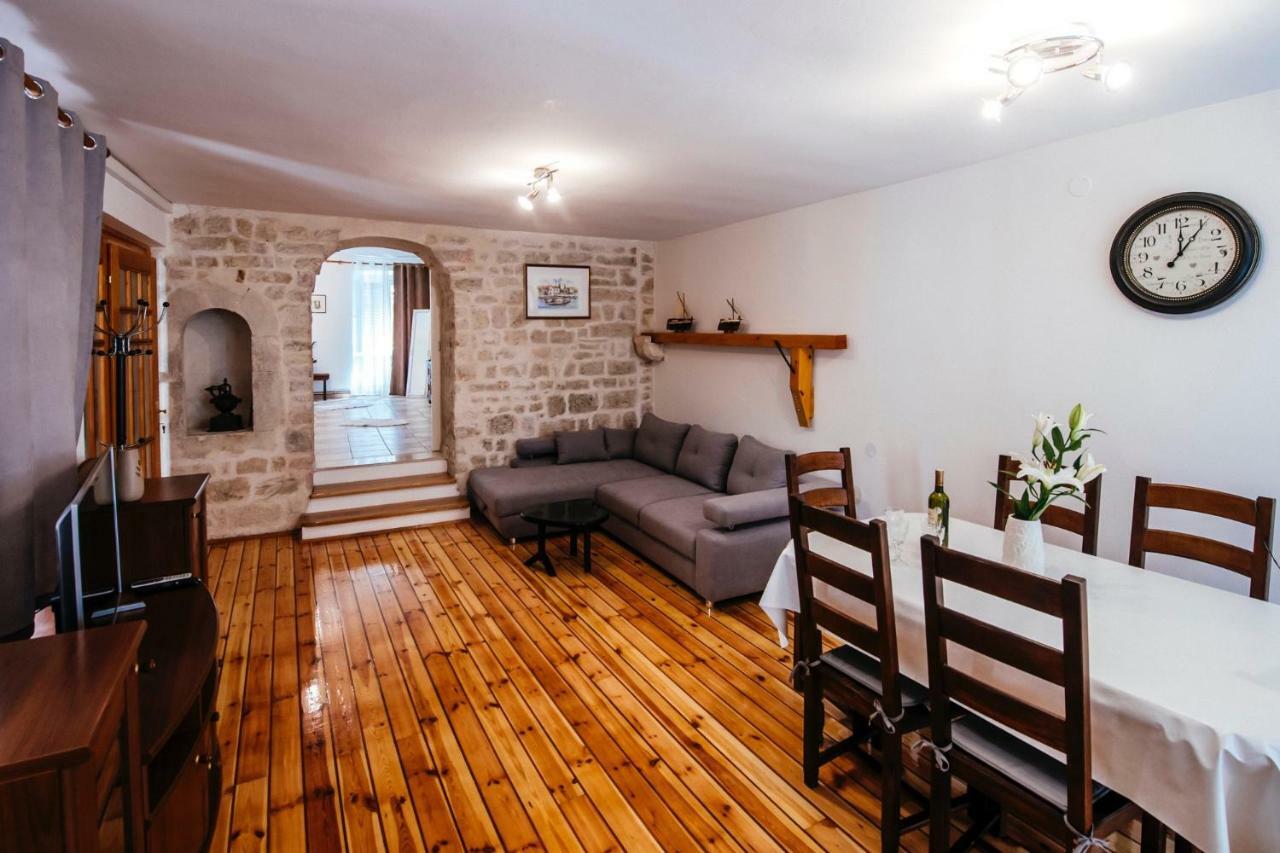 Heart Of Town Apartamento Zadar Exterior foto