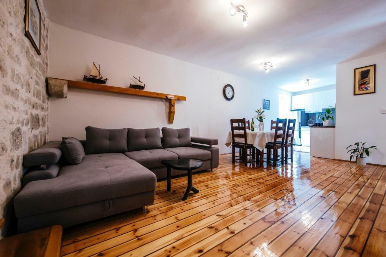 Heart Of Town Apartamento Zadar Exterior foto